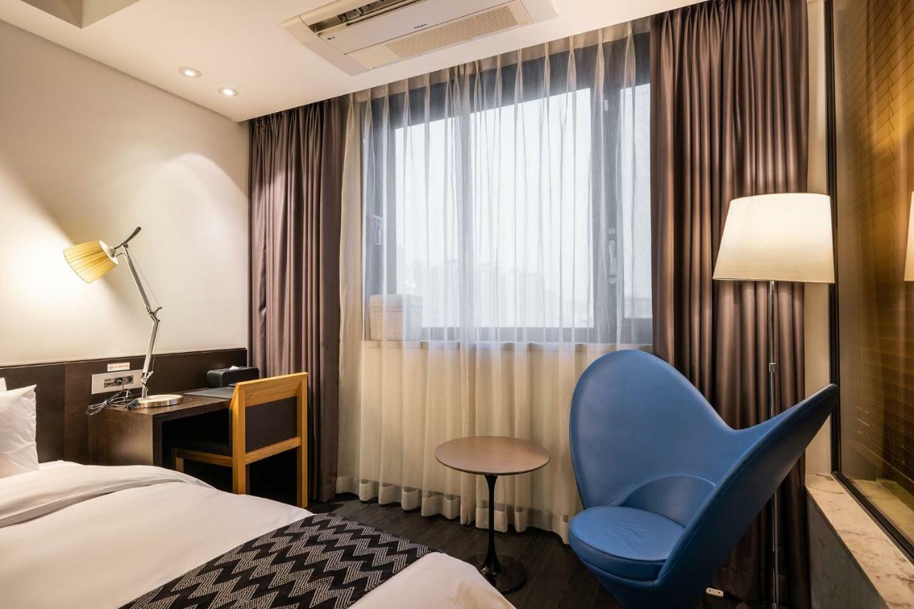 Hotel Iruda Анян Экстерьер фото