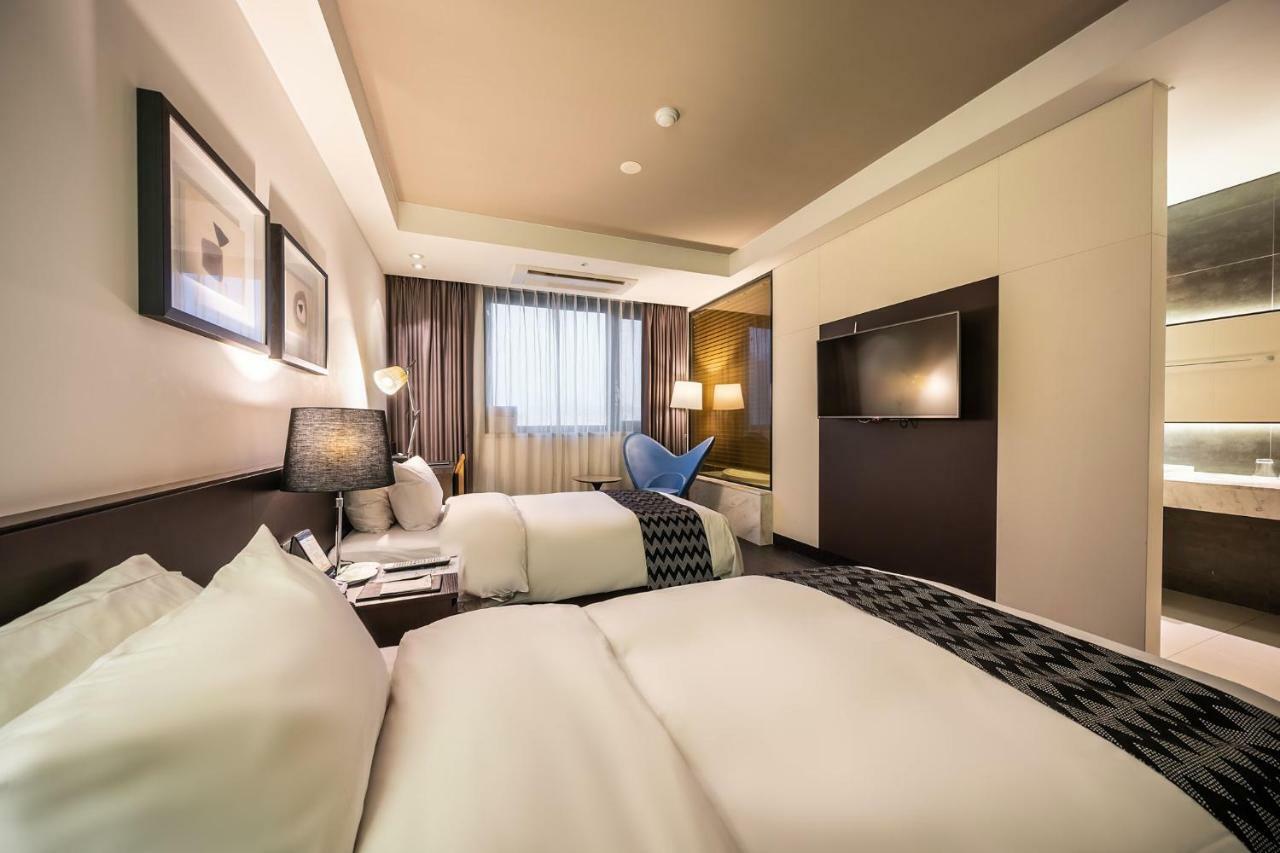 Hotel Iruda Анян Экстерьер фото
