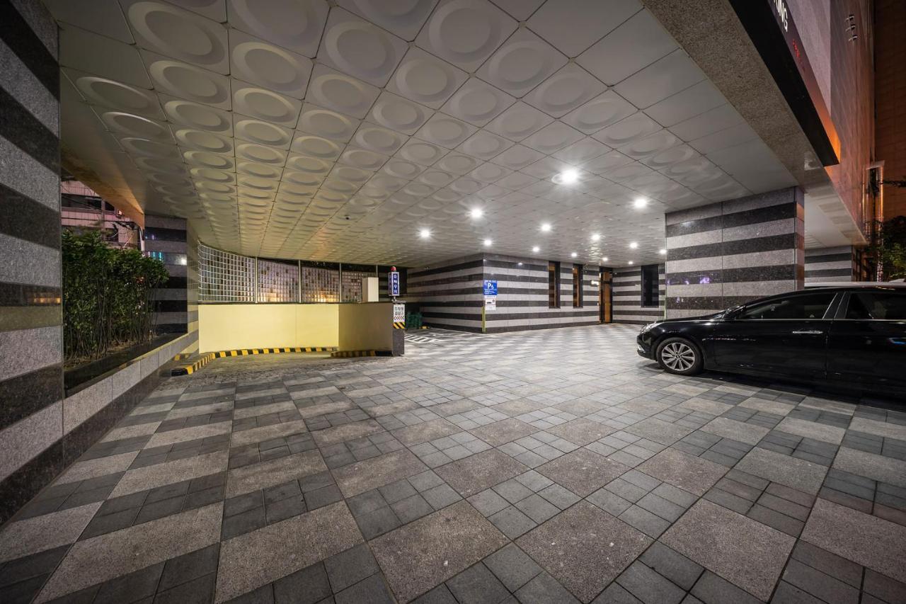 Hotel Iruda Анян Экстерьер фото